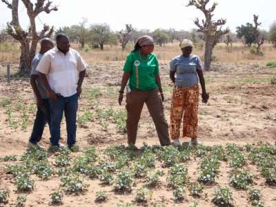 In Pictures: Donor Visits Project Community to Assess&nbsp;Intervention